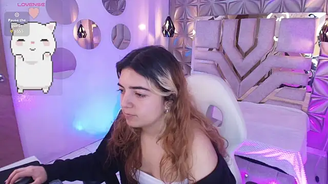 meraki fraise online show from September 15, 7:03 pm