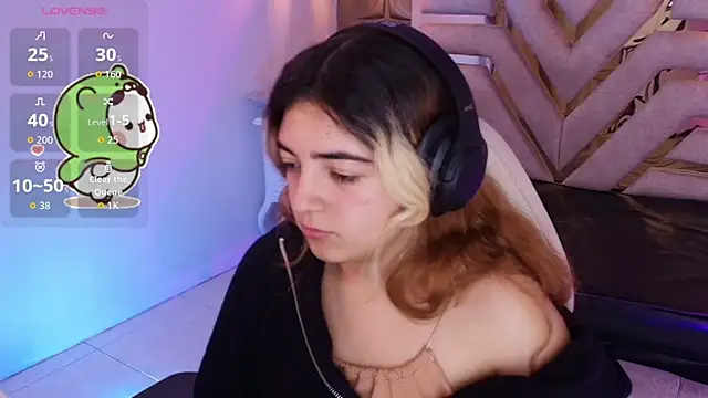 meraki fraise online show from October 5, 7:23 pm