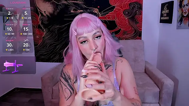 annika taylor online show from April 16, 4:35 am