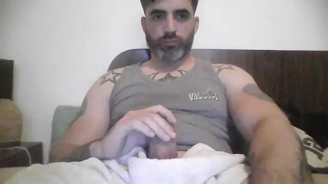 ozzypsico13 online show from November 4, 2:10 am