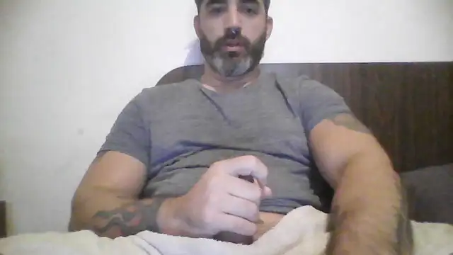 ozzypsico13 online show from May 16, 11:31 am