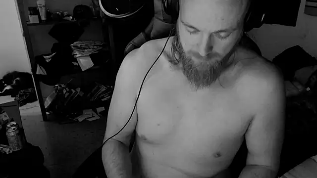 Snapshot of H1gh_Fr3qu3ncy chatting on January 16, 1:47 pm H1gh Fr3qu3ncy online show from January 16, 1:47 pm
