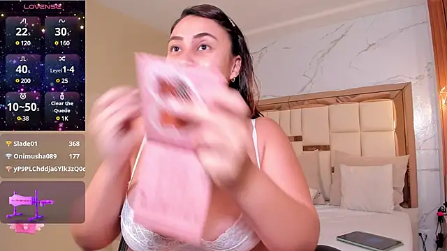 dulce santamaria online show from January 1, 4:07 am