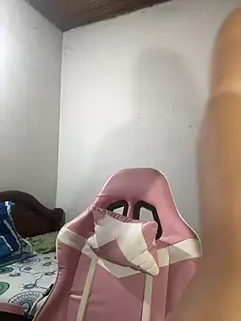 dulce santamaria online show from March 15, 1:19 am