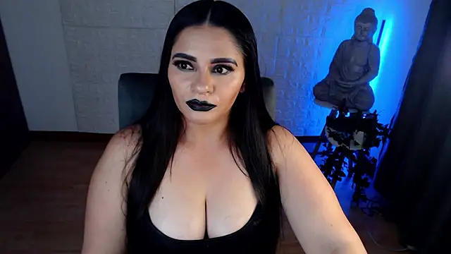 Snapshot of GODDESS_EVANS chatting on February 4, 2:39 am GODDESS EVANS online show from February 4, 2:39 am