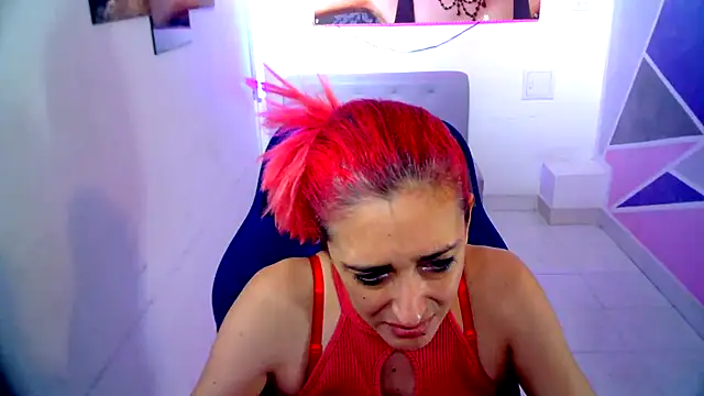 Snapshot of Ruby_Your_Milf chatting on January 30, 3:00 am Ruby Your Milf online show from January 30, 3:00 am