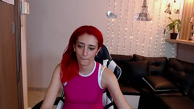 Snapshot of Ruby_Your_Milf chatting on February 8, 2:58 am Ruby Your Milf online show from February 8, 2:58 am