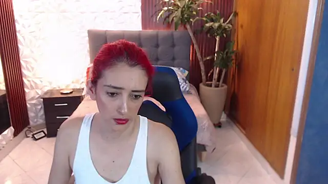 Snapshot of Ruby_Your_Milf chatting on March 12, 9:13 pm Ruby Your Milf online show from March 12, 9:13 pm