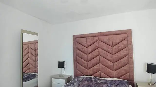 Snapshot of AnnyCherry_ chatting on October 22, 3:45 pm AnnyCherry online show from October 22, 3:45 pm