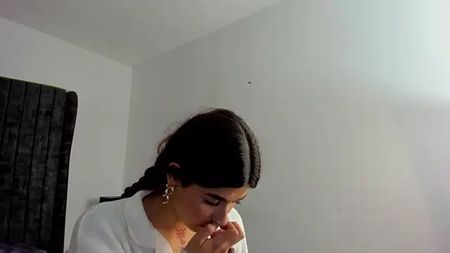 AnnyCherry  online show from April 10, 1:44 am