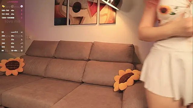 Golden Rosse online show from January 11, 9:15 pm