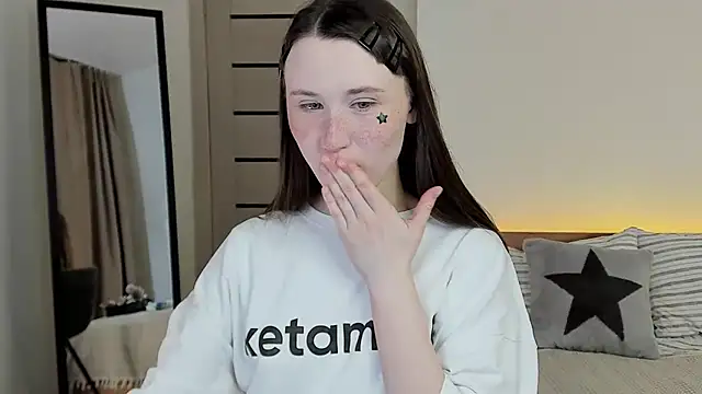 Stella Sunny online show from April 4, 12:42 am