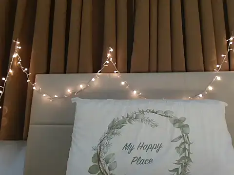 tigerrtiger online show from February 4, 9:10 pm