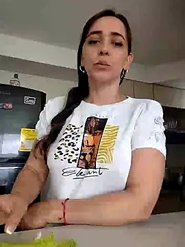 natalie cowens online show from February 19, 6:00 pm