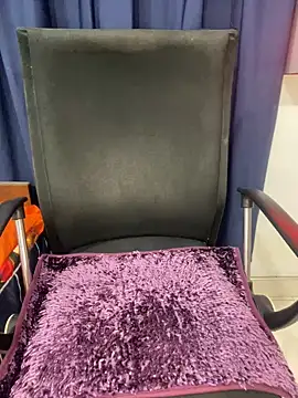 Snapshot of Liyana_Babe chatting on December 20, 3:58 am Liyana Babe online show from December 20, 3:58 am