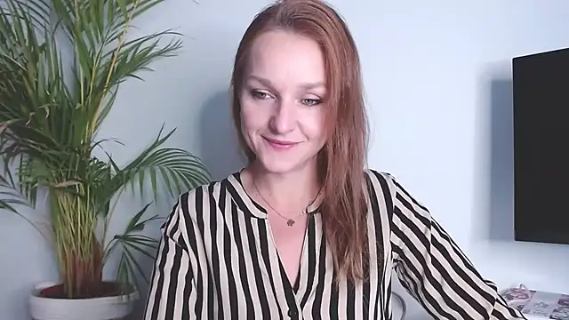 AliciaDesire online show from November 12, 2:06 pm