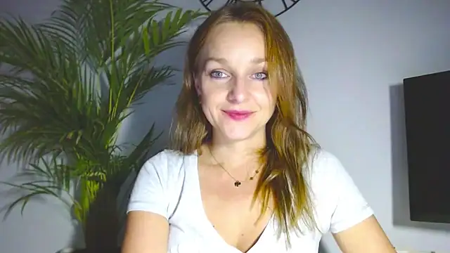 AliciaDesire online show from November 17, 3:29 pm