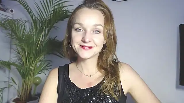 AliciaDesire online show from December 17, 1:50 pm