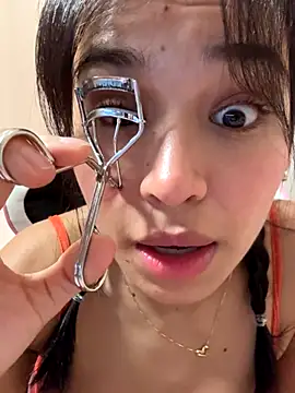 Adriennesexxx online show from December 14, 2:33 pm