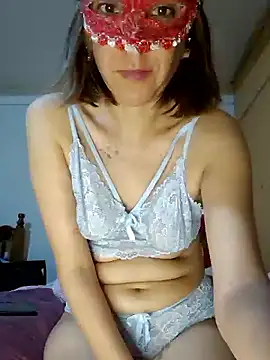 Snapshot of Lunababymylove chatting on December 30, 3:36 am Lunababymylove online show from December 30, 3:36 am