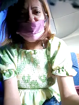 Snapshot of Lunababymylove chatting on February 8, 9:36 pm Lunababymylove online show from February 8, 9:36 pm