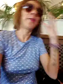 Snapshot of Lunababymylove chatting on March 8, 5:22 pm Lunababymylove online show from March 8, 5:22 pm