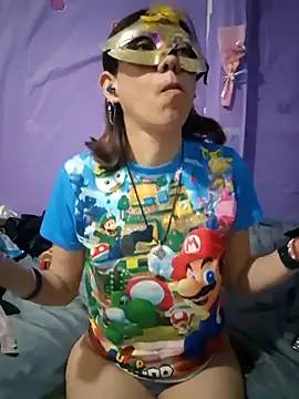 Snapshot of Lunababymylove chatting on November 12, 4:02 am Lunababymylove online show from November 12, 4:02 am