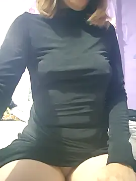 Lunababymylove online show from January 17, 3:00 am