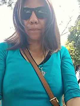 Lunababymylove online show from February 22, 6:50 pm