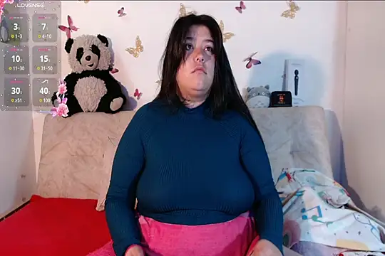 LennaTurnerr online show from February 12, 2:23 pm