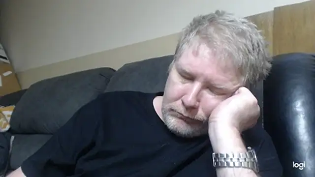 Snapshot of BrisonChase chatting on June 27, 2:34 pm BrisonChase online show from June 27, 2:34 pm