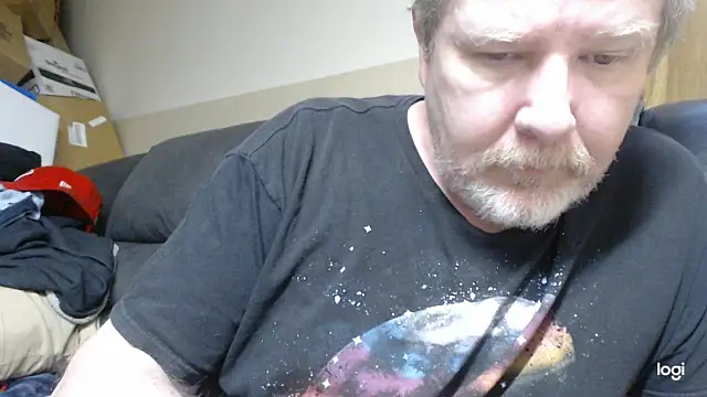 Snapshot of BrisonChase chatting on July 16, 4:02 pm BrisonChase online show from July 16, 4:02 pm