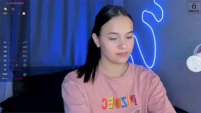  Sweetie  online show from December 7, 3:41 pm