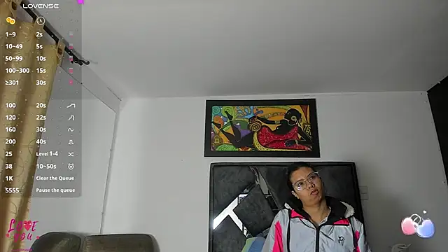 Vahiolet smith online show from October 25, 3:03 am