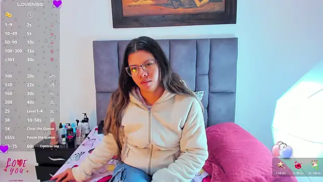 Vahiolet smith online show from March 26, 4:07 am