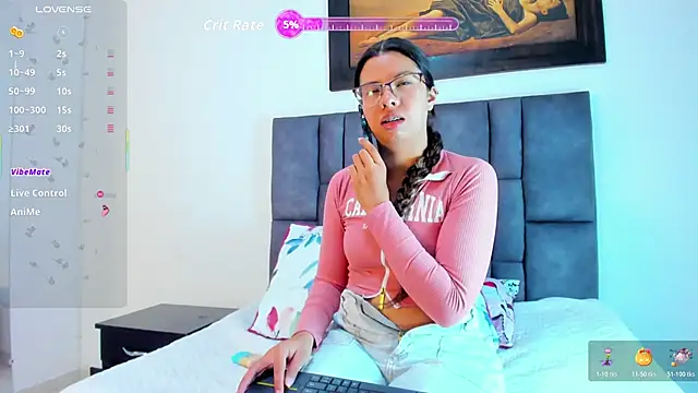 Snapshot of Vahiolet_smith chatting on June 2, 3:19 am Vahiolet smith online show from June 2, 3:19 am