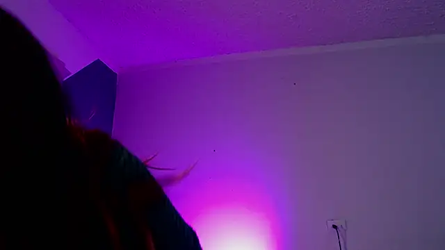 Snapshot of Miiaa_wallace chatting on January 15, 12:36 pm Miiaa wallace online show from January 15, 12:36 pm