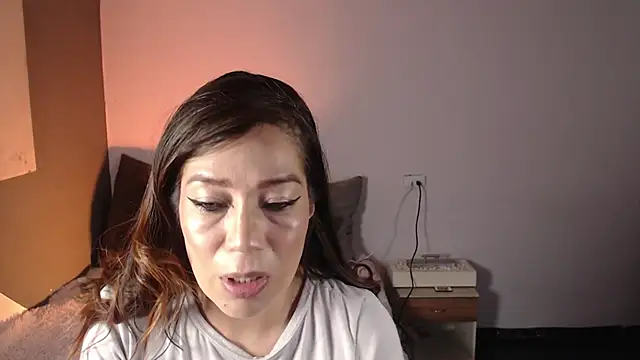 Snapshot of Miiaa_wallace chatting on February 4, 8:49 pm Miiaa wallace online show from February 4, 8:49 pm