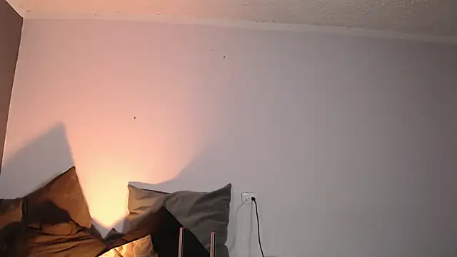 Snapshot of Miiaa_wallace chatting on February 6, 1:16 am Miiaa wallace online show from February 6, 1:16 am