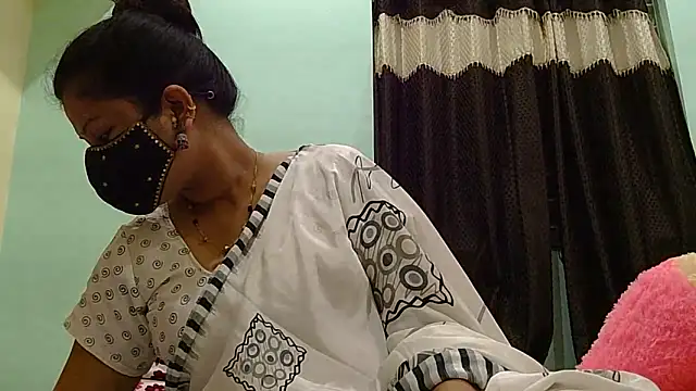 payal sharma1 online show from May 13, 1:08 pm