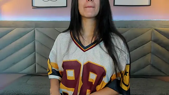 Ary thompson   online show from April 3, 12:14 pm