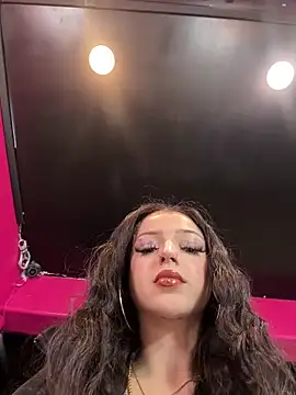 exoticmisfitt online show from March 16, 2:17 am