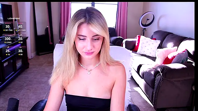 Naughty-Kitty1 online show from September 23, 10:02 pm