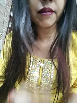 Snapshot of Aradhya-Sharma chatting on February 15, 3:42 am Aradhya-Sharma online show from February 15, 3:42 am