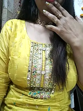 Snapshot of Aradhya-Sharma chatting on February 26, 6:26 am Aradhya-Sharma online show from February 26, 6:26 am