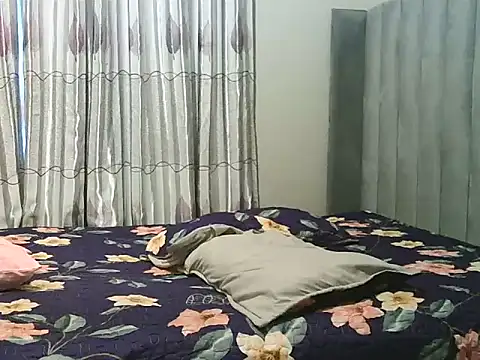 Snapshot of Amberbela chatting on December 5, 4:09 am Amberbela online show from December 5, 4:09 am