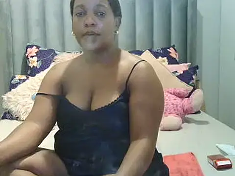 Snapshot of Amberbela chatting on December 29, 5:01 pm Amberbela online show from December 29, 5:01 pm