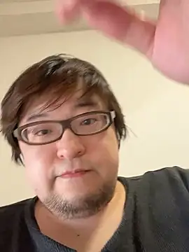 Snapshot of yuuki198912 chatting on November 8, 1:39 am yuuki198912 online show from November 8, 1:39 am