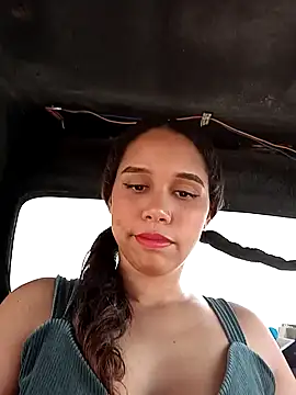 Snapshot of emma-19- chatting on March 19, 9:37 pm emma-19- online show from March 19, 9:37 pm