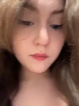Snapshot of Peachy_Dream chatting on May 13, 6:16 pm Peachy Dream online show from May 13, 6:16 pm